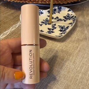 Revolution Tan Makeup Foundation